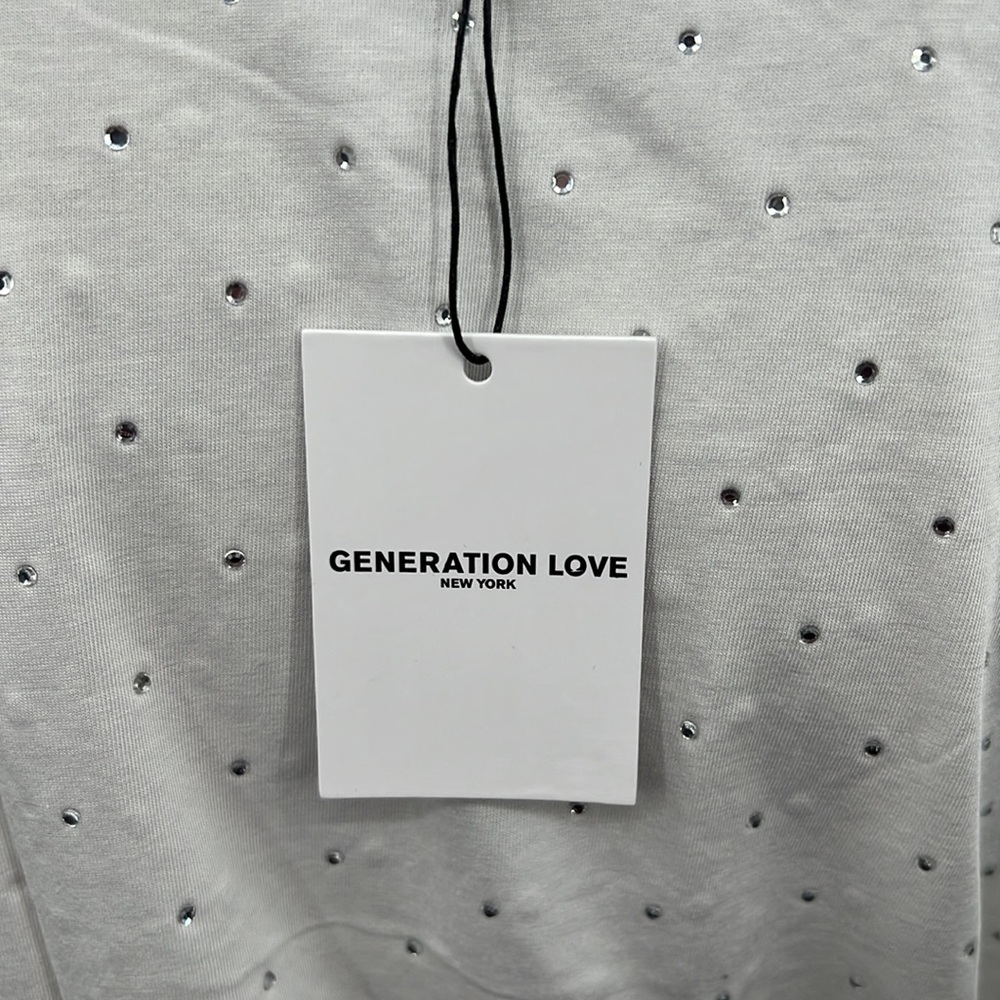 🆕Padded Shoulder Tee Generation Love Lex Crystal Sleeveless White Soft T-Shirt - Picture 11 of 16